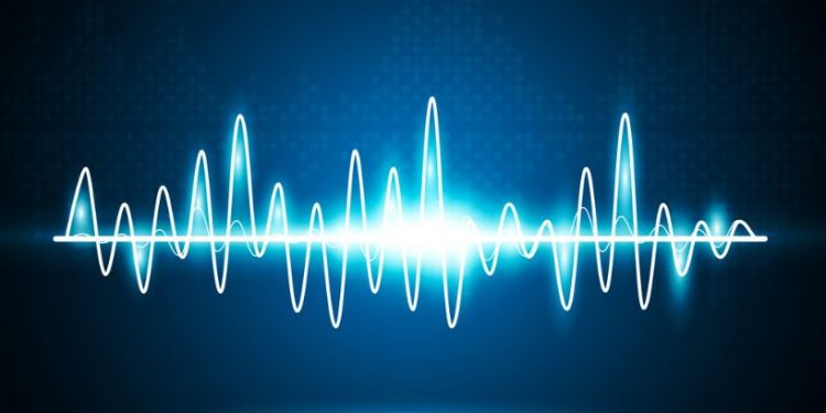 "العمليات الجراحية لم تساعد – أورن أعاد صوتي" –  أورن زريف  – Oren Zarif